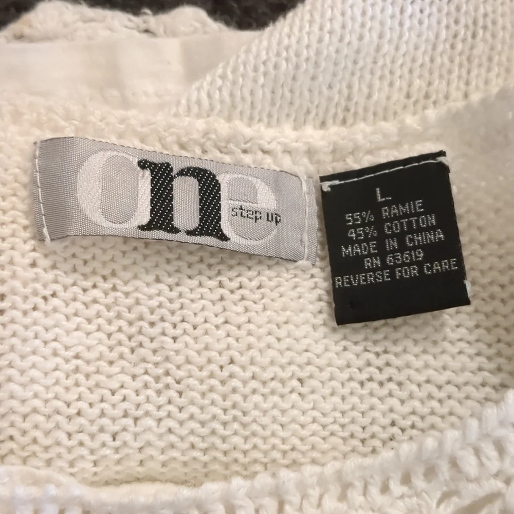 one step up white crochet crop sweater, Girl's Large - Picture 5 of 6